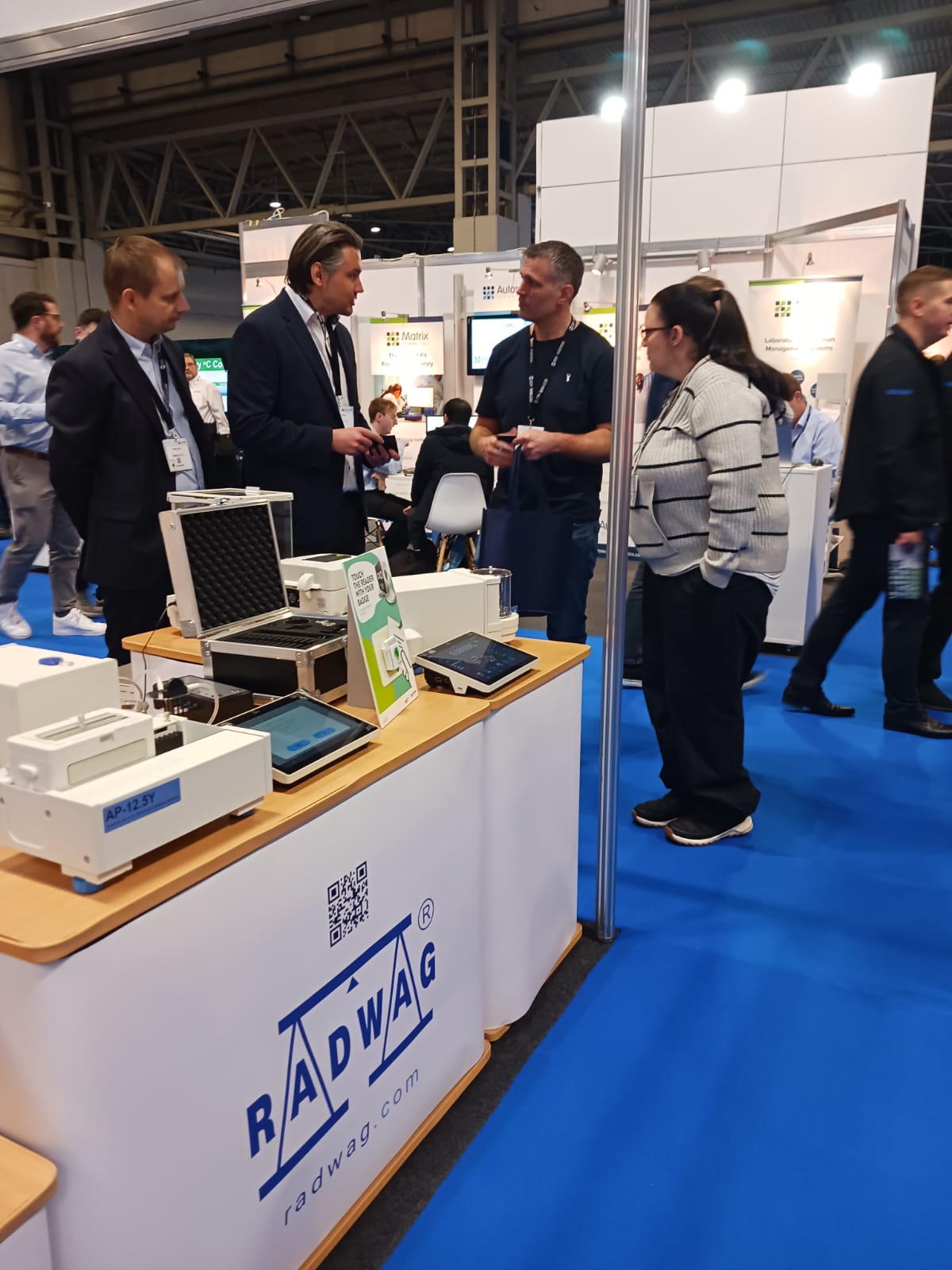 discover cutting-edge solutions and new advancements in miniature lab innovations. explore the latest trends, technologies, and breakthroughs transforming laboratory science on a small scale.